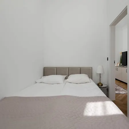 Komfortowy Blisko Kolejkowa We Wrocławiu By Renters Wrocław