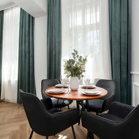Apartament Komfortowy Blisko Kolejkowa We Wrocławiu By Renters
